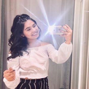 Meet your Posher, Crystal